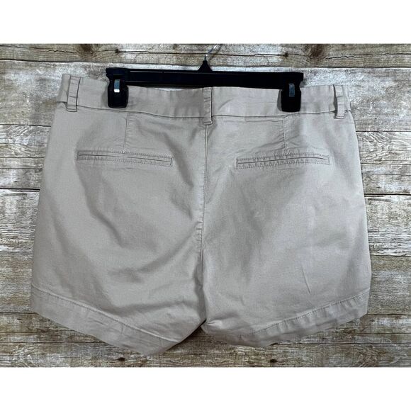 OLD NAVY KHAKI CLASSIC SIMPLE BASIC FLAT FRONT EVERYDAY WEAR CASUAL SHORTS - Picture 2 of 5